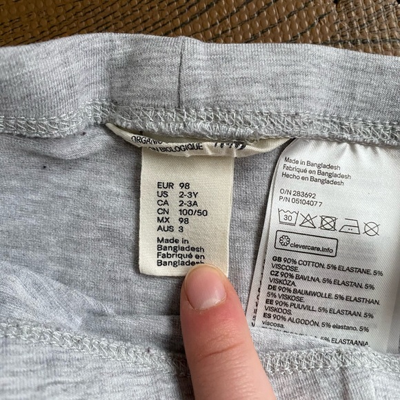 🌸3/$10🌸 H&M 18 month leggings - Picture 2 of 2